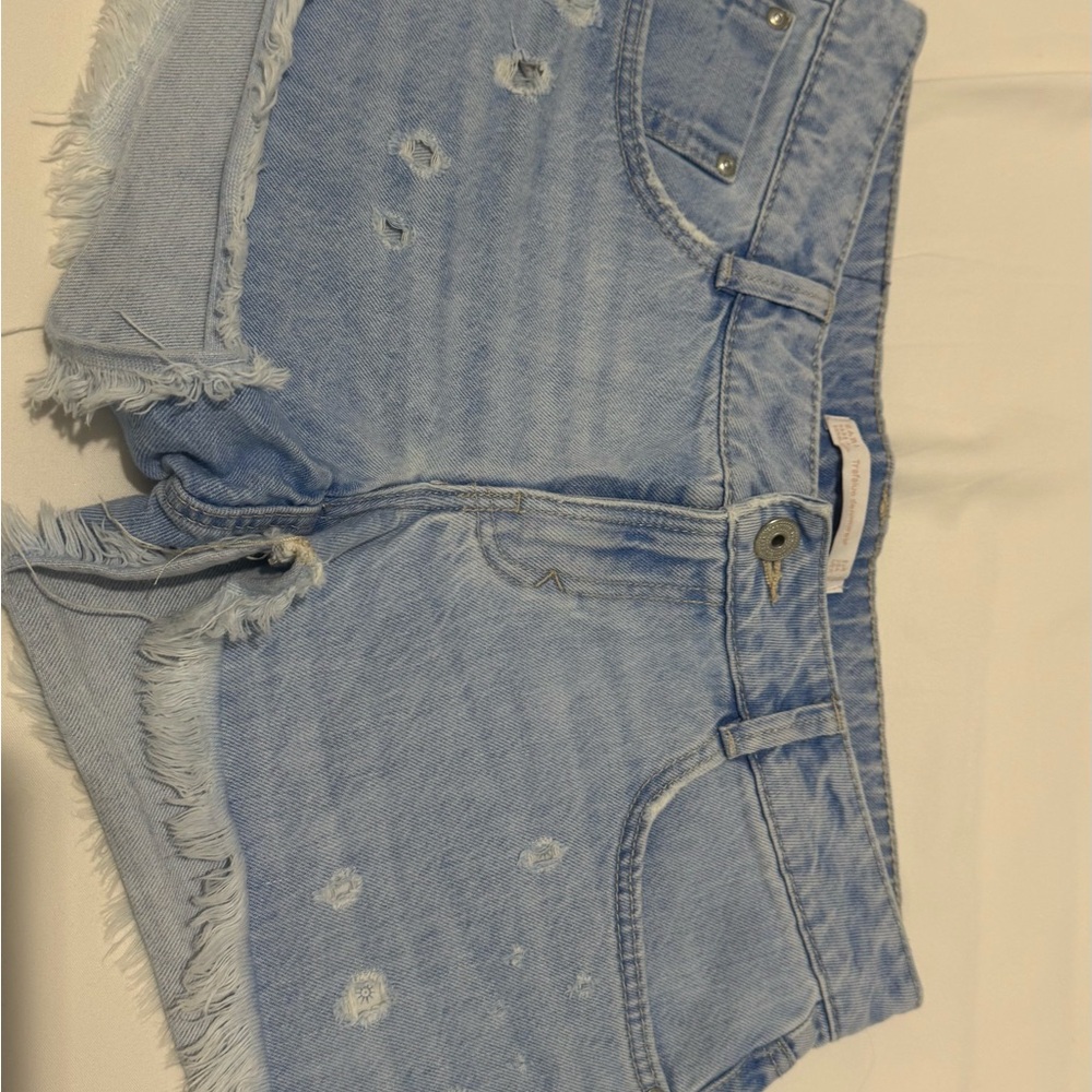 Zara Light Blue Denim Frayed Shorts
